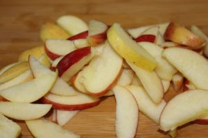 apple slices rosh hashanah