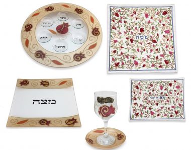 israeli_designer_passover_seder_essentials_gift_set_-_pomegranates